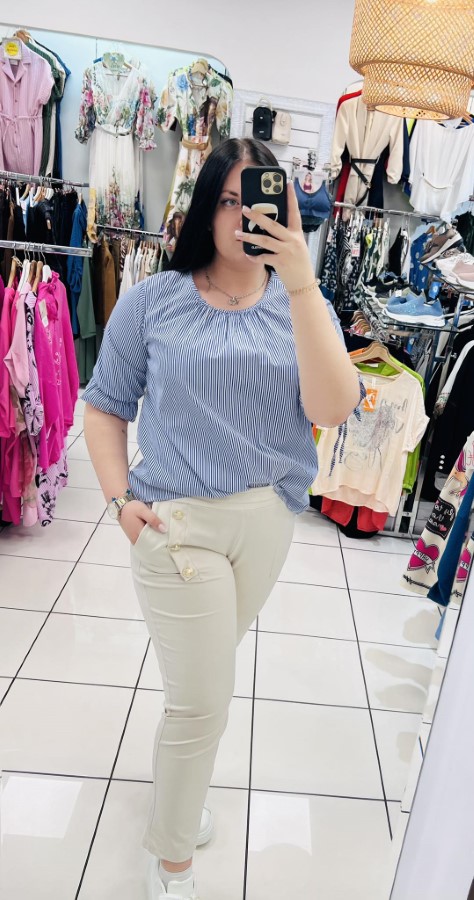 Modro bela črtasta bluza